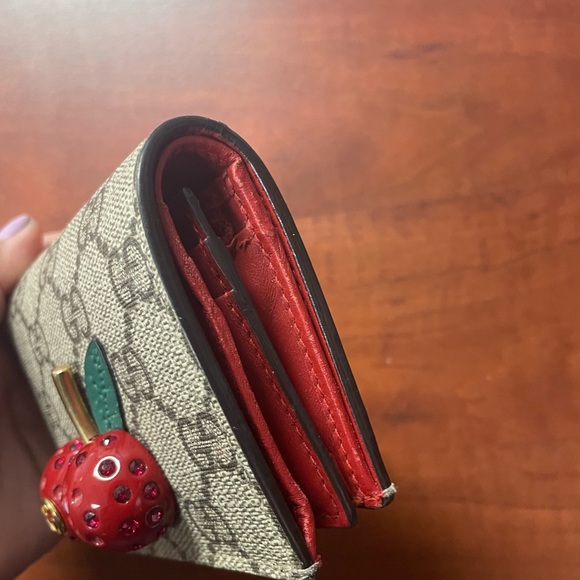 Gucci Monogram Cherry Wallet with COA - Picture 5 of 12